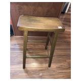 WOOD STOOL LIGHT BROWN FINISH