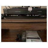 MAGNAVOX DVD RECORDER / VCR