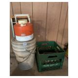 BEVERAGE HOLDER, CRATE