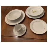 SERVICE FOR 8 EXCELLENT CHINA DISHWASHER SAFE