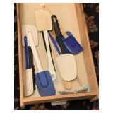 SPATULA, WOOD SPOON, SCISSORS, WEATHER GUIDE