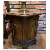 OCTAGON TABLE 18" X 21"