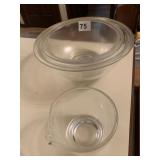 3 NESTING GLASS BOWLS