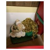 HOLIDAY SANTA AND Dï¿½COR