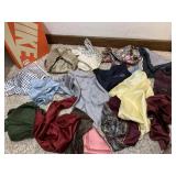 HANKIES INCLUDING SILK
