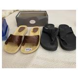 SANDALS SZ. 7.5 LOOK NEW