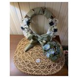 WREATH, PLACEMATS