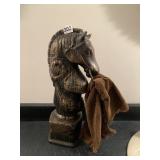 HORSE TOWEL HOLDER W/ TOWEL