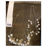 WHITE BEAD W/ DOUBLE STRAND