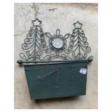 CHRISTMAS TREE HANGING WALL BASKET