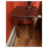 WOOD SIDE TABLE SQUARE TOP
