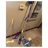 SWIFFER, DUSTERS, SQUEEGEE, ETC.