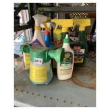 MIRACLE GROW SPRAYER FOR HOSE AND FULL CHEMS.