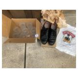 DINKLEY SHOES SZ. 9.5, GLASS SET