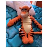 TIGGER PLUSH ANIMAL
