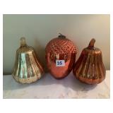 GLASS 2 GORDS AND ACORN SHAPE MERCURY GLASS