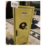 METAL SMALL LOCKER W/ SHELVES