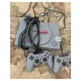SONY PLAYSTATION WITH 2 CONTROLLERS AND EXTRA