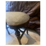 CURVED PARLOR BENCH WOOD LEGS