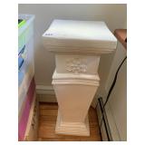 PLASTER PEDESTAL