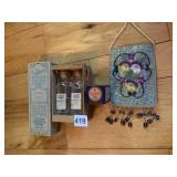 HONEY JARS, DR BLOOMERS FLAVORED EXTRACT,