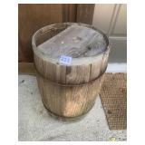 WOOD NAIL KEG W/ BAND 18" H X 12" D