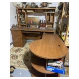 L SHAPE OFFICE DESK W/ PULL OUT KEYBOARD