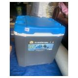 TRANSFORMER 60 QT IGLOO ROLLER COOLER WITH HANDLE