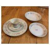 SERVICE FOR 8 PLUS 1 SERVING BOWL, CREAMER,