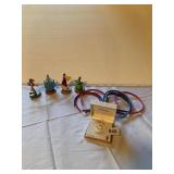 DISNEY NECKLACE, SNOW WHITE AND OTHER FIGURES