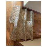 2 WOVEN MATS