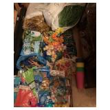 EVERYTHING YOU NEED FOR A SUMMER LUAU (EXCEPT THE