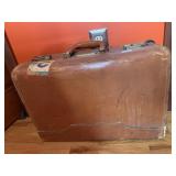 STYLITE SUITCASE MONOGRAMED N A C