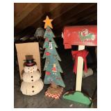 FREE STANDING MAILBOX, WOOD TREE AND SNOWMAN