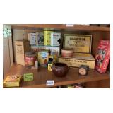 HEINZ BEAN POT, SHELF OF DECORATIVE VINTAGE