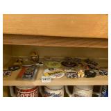 BUTTONS, PIN BACKS, MINI HELMET