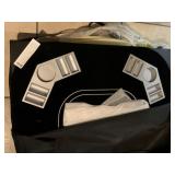 NEW TABLETOP POKER SET IN CARRY CASE- SET ON YOUR