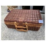 WICKER CASE