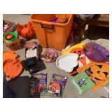 ORANGE TOP W/ HALLOWEEN Dï¿½COR