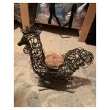 WIRE CHICKEN PLANTER BASKET