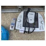 RADIO W/ CD PLAYER W/ REMOTE