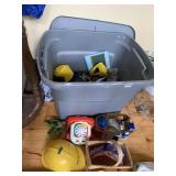 BIN FULL TOYS INCL. GOLDEN BOOK, INCREDIBLE BABY,