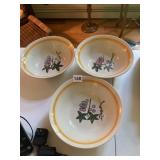 3 SERVING BOWLS WITH YELLOW RIM AND GRAPE Dï¿½COR