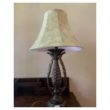 PINEAPPLE LAMP W/ SHADE
