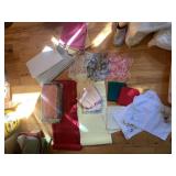 PLACEMAT AND NAPKIN SETS