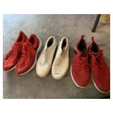 SZ. 11 RED NIKE LACE TENNIS SHOES INCL. NIKE ZOOM
