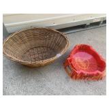 WICKER LAUNDRY BASKET AND BEYBLADE ARENA