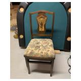 FOLDING THICKLY PADDED CHAIRS 6