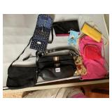 BANDINLO VERA BRADLEY WALLET CROSS BODY