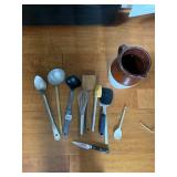 CROCKERY PITCHER U.S.A MADE AND UTENSILS